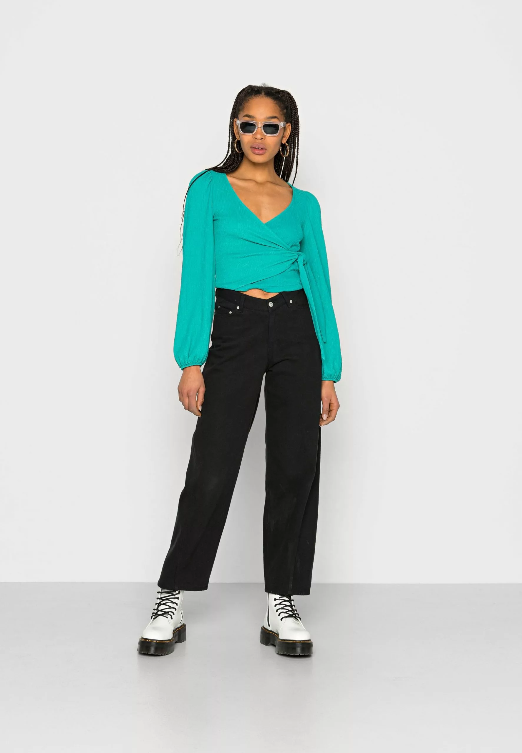 Monki Longsleeve - Green Medium 4 Monki Longsleeve - Green Medium - Afbeelding 2