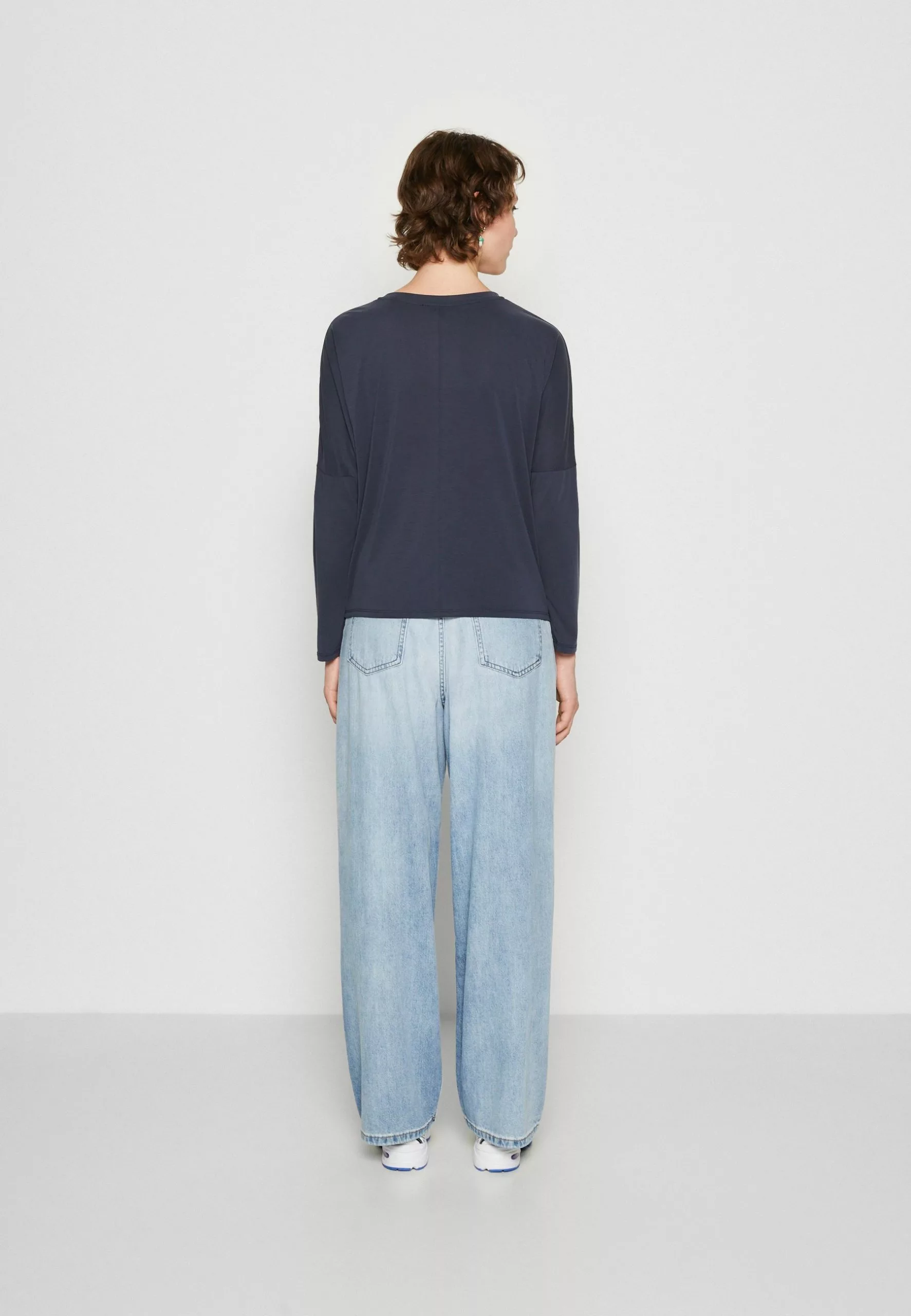 Monki Longsleeve - Blue 5 Monki Longsleeve - Blue - Afbeelding 3