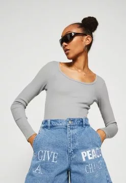 Monki Longsleeve - Grey 11 Monki Longsleeve - Grey -Monki Verkoop e6ac850475ee4d8d8da887ef67870d4f