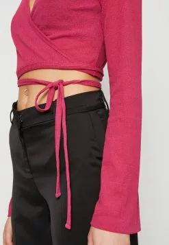 Monki Longsleeve - Pink -Monki Verkoop ecc6ae9db8974dcc843114b05ee51380