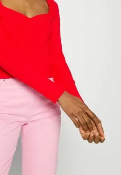 Monki Longsleeve - Red Bright -Monki Verkoop ed341da255964a24bd01479f45242953