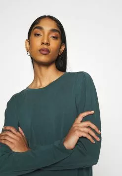 Monki Longsleeve - Kahki Green -Monki Verkoop f4960f0da8b241458b2b97c94d7e7fdd
