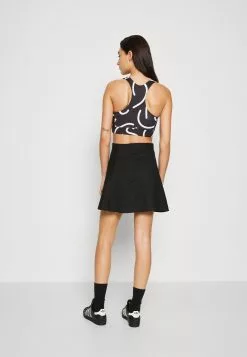 Monki Top - Black/White -Monki Verkoop fb5233ab6462430d86b7932e90e43d0f